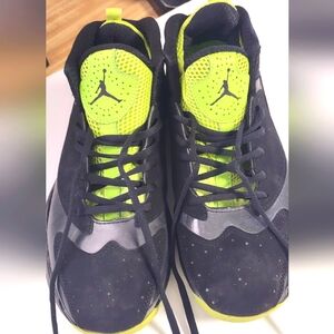 2012 Nike Fly Around 508319-131  Adult Sz 11  EUC Black/Lime Green No Box